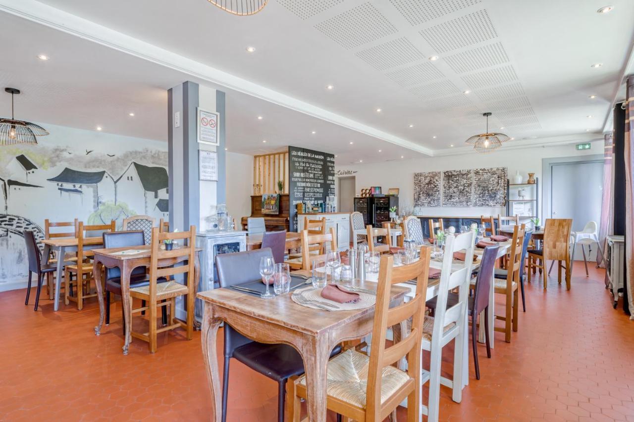 Logis Hotel Maison Carree Restaurant O Carre Dart Méréville Εξωτερικό φωτογραφία