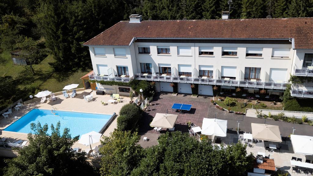 Logis Hotel Maison Carree Restaurant O Carre Dart Méréville Εξωτερικό φωτογραφία