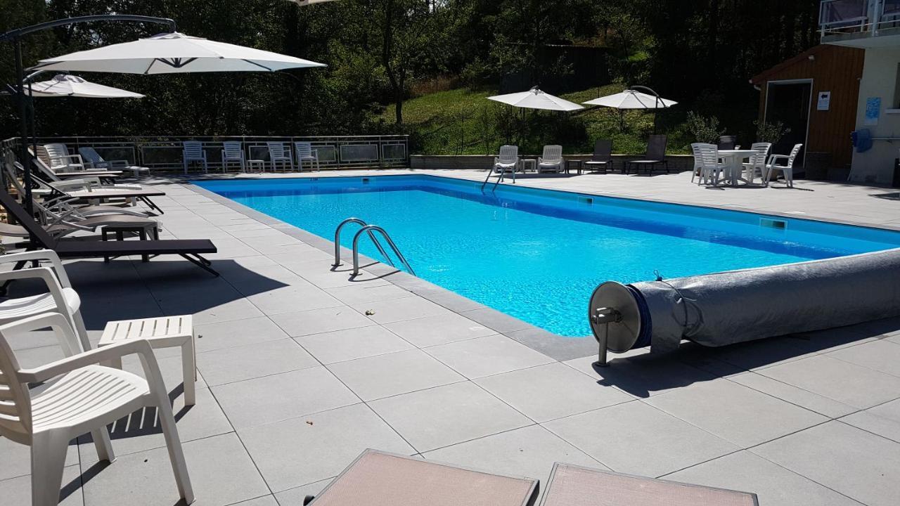 Logis Hotel Maison Carree Restaurant O Carre Dart Méréville Εξωτερικό φωτογραφία
